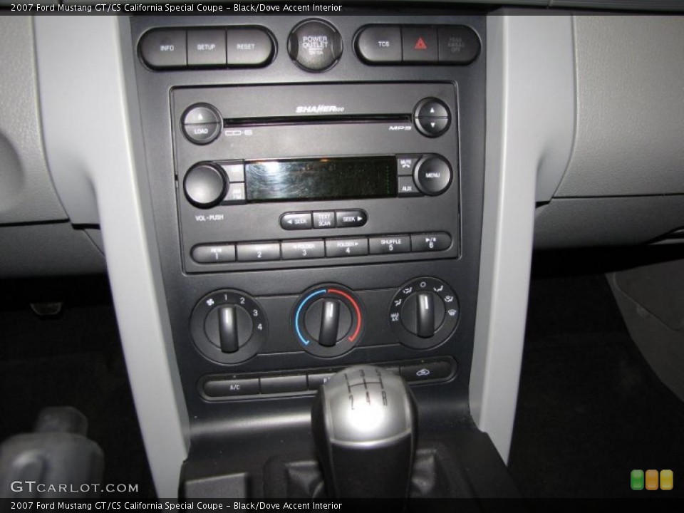 Black/Dove Accent Interior Controls for the 2007 Ford Mustang GT/CS California Special Coupe #39419413