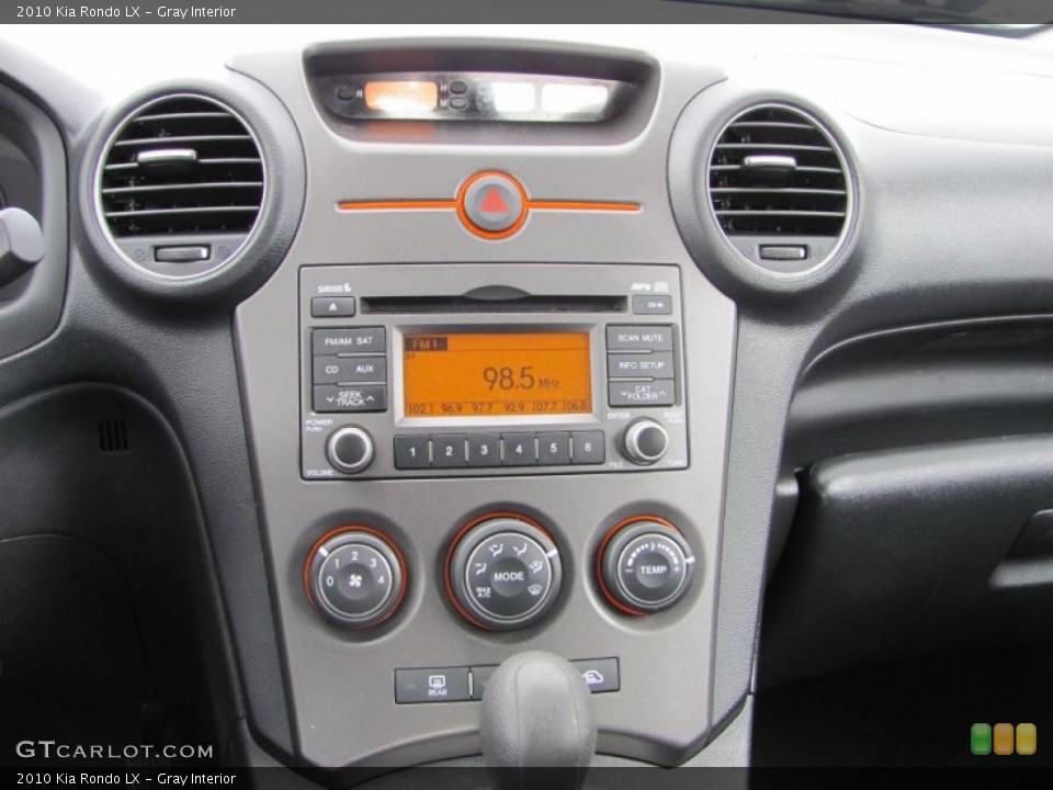 Gray Interior Controls for the 2010 Kia Rondo LX #39420073