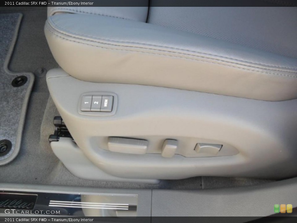 Titanium/Ebony Interior Photo for the 2011 Cadillac SRX FWD #39422300