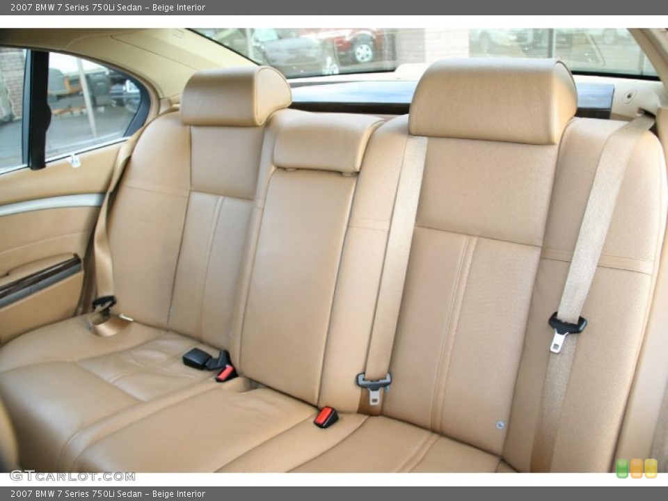 Beige Interior Photo for the 2007 BMW 7 Series 750Li Sedan #39422382