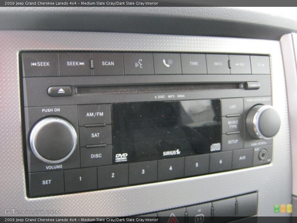 Medium Slate Gray/Dark Slate Gray Interior Controls for the 2009 Jeep Grand Cherokee Laredo 4x4 #39422498