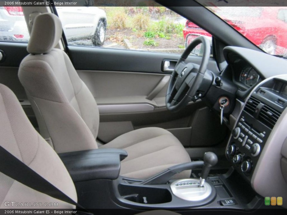 Beige Interior Photo for the 2006 Mitsubishi Galant ES #39422958