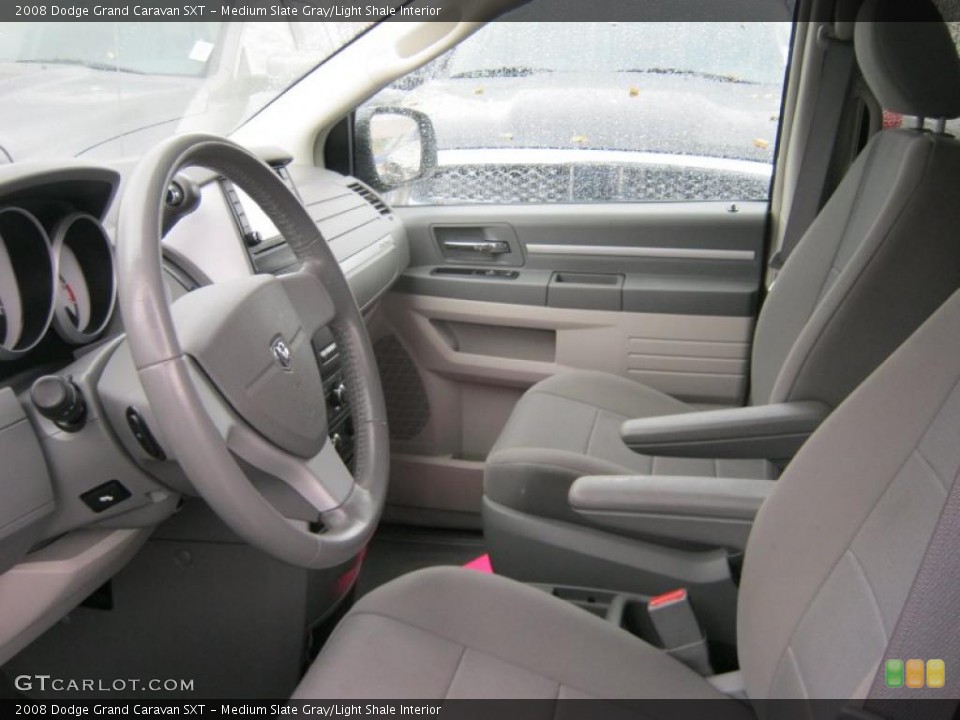 Medium Slate Gray/Light Shale Interior Photo for the 2008 Dodge Grand Caravan SXT #39424014