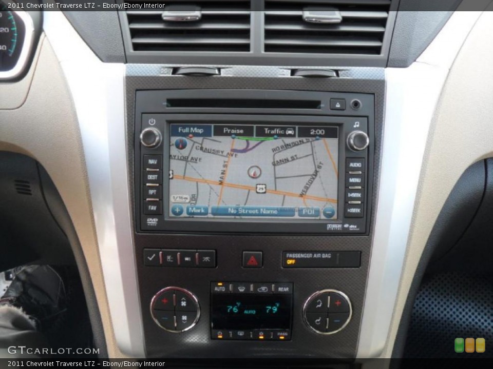 Ebony/Ebony Interior Navigation for the 2011 Chevrolet Traverse LTZ #39426682