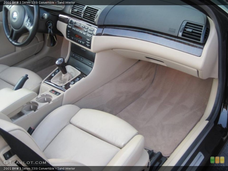 Sand Interior Photo for the 2001 BMW 3 Series 330i Convertible #39427294