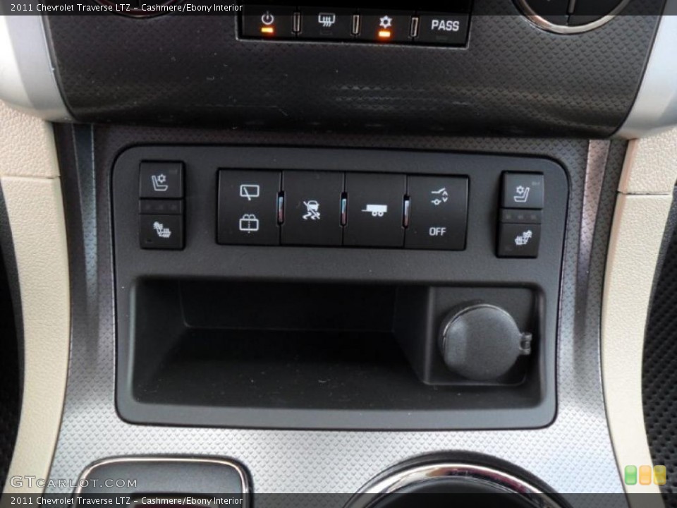 Cashmere/Ebony Interior Controls for the 2011 Chevrolet Traverse LTZ #39427638