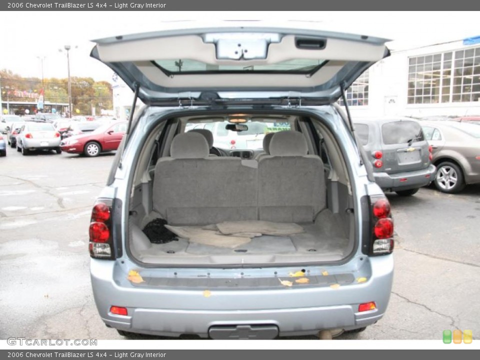 Light Gray Interior Trunk for the 2006 Chevrolet TrailBlazer LS 4x4 #39427770