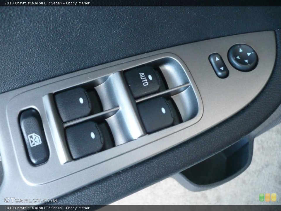 Ebony Interior Controls for the 2010 Chevrolet Malibu LTZ Sedan #39429778