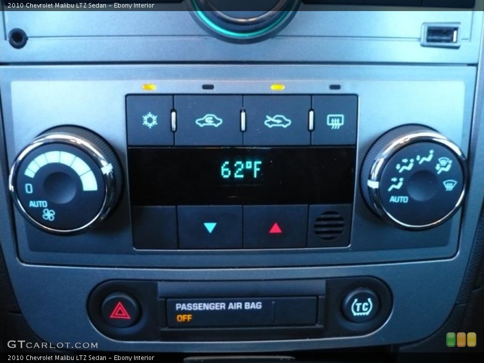 Ebony Interior Controls for the 2010 Chevrolet Malibu LTZ Sedan #39429958