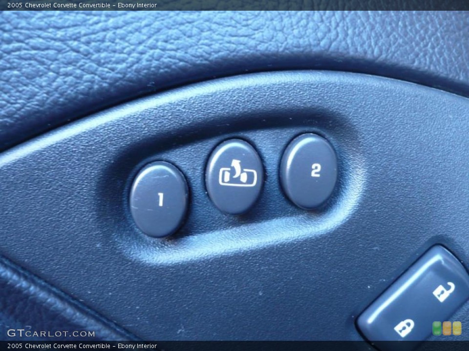 Ebony Interior Controls for the 2005 Chevrolet Corvette Convertible #39430142