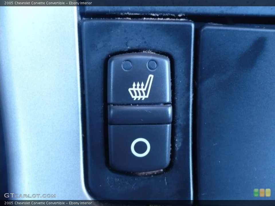 Ebony Interior Controls for the 2005 Chevrolet Corvette Convertible #39430354