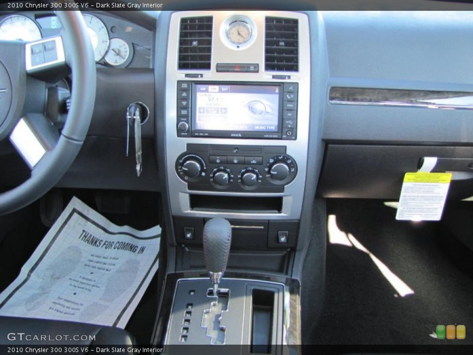 Dark Slate Gray Interior Controls for the 2010 Chrysler 300 300S V6 #39432138