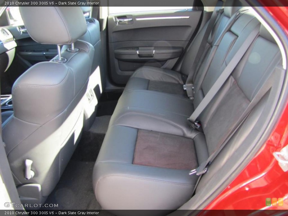 Dark Slate Gray Interior Photo for the 2010 Chrysler 300 300S V6 #39432321