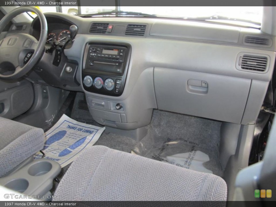 Charcoal Interior Photo for the 1997 Honda CR-V 4WD #39440022