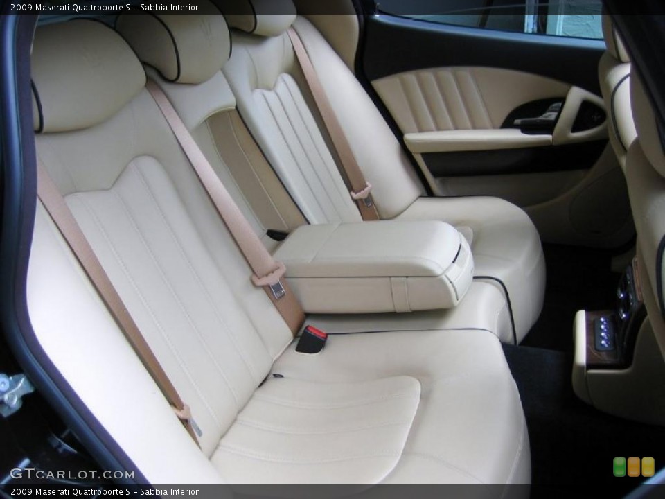 Sabbia Interior Photo for the 2009 Maserati Quattroporte S #39445670