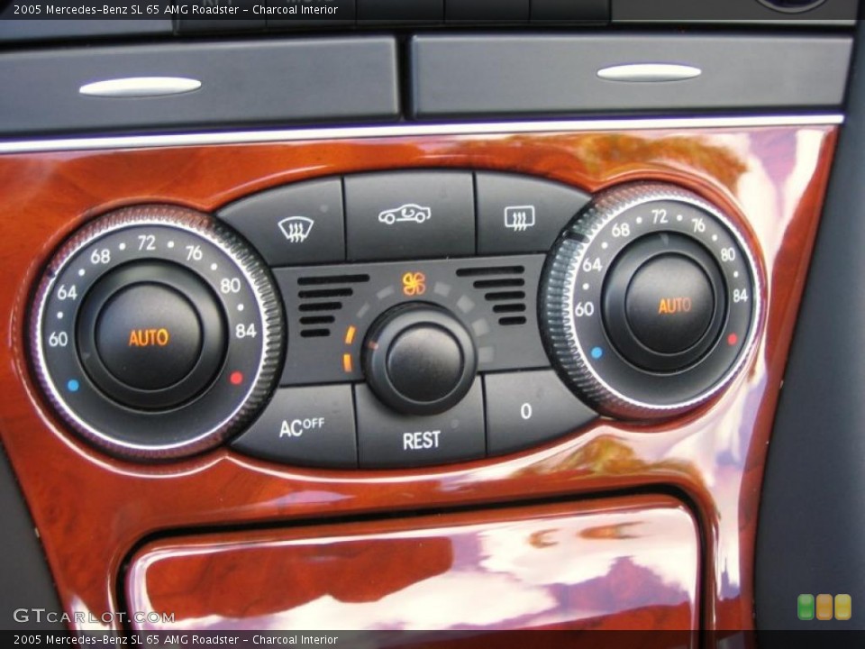 Charcoal Interior Controls for the 2005 Mercedes-Benz SL 65 AMG Roadster #39452042