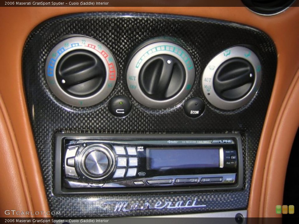 Cuoio (Saddle) Interior Controls for the 2006 Maserati GranSport Spyder #39455434