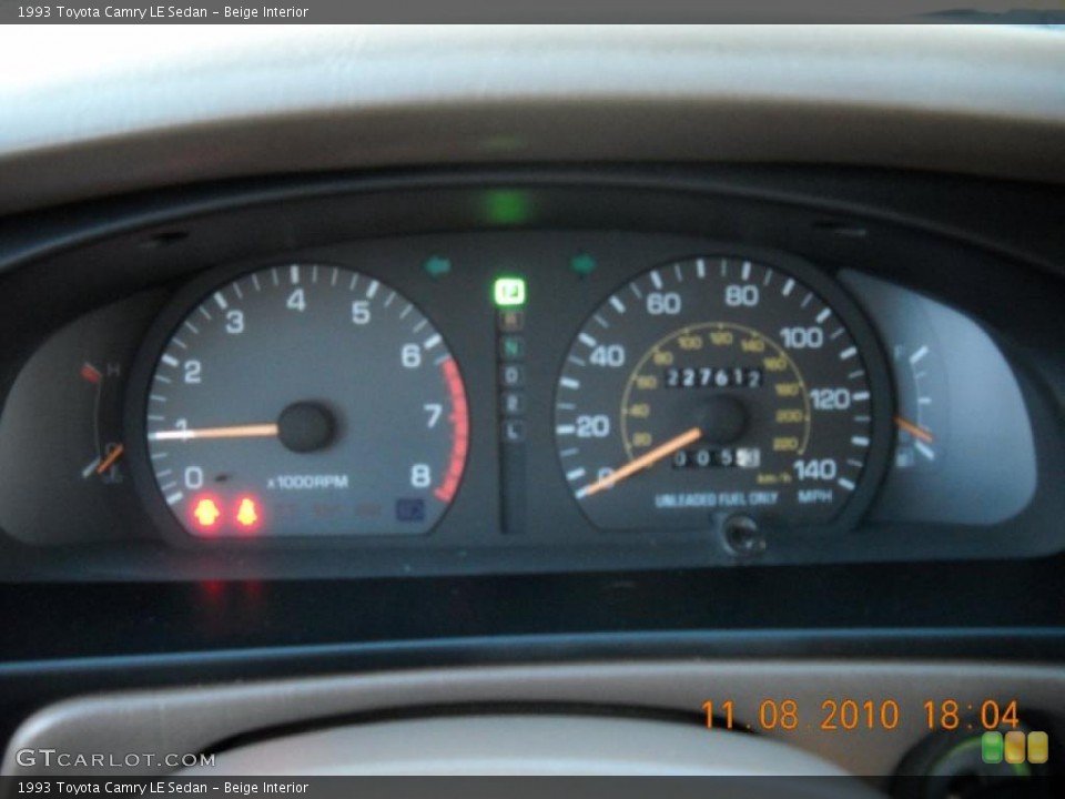 Beige Interior Gauges for the 1993 Toyota Camry LE Sedan #39456286
