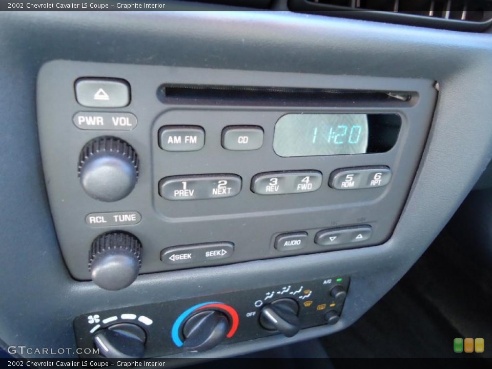 Graphite Interior Controls for the 2002 Chevrolet Cavalier LS Coupe #39459086