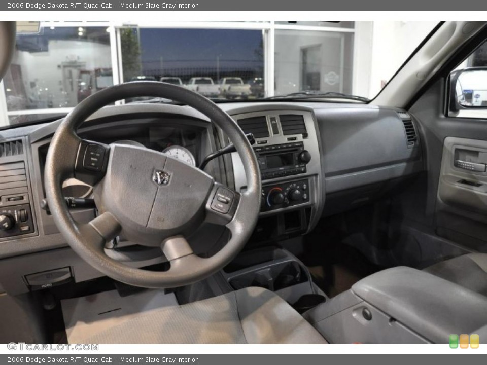 Medium Slate Gray Interior Photo for the 2006 Dodge Dakota R/T Quad Cab #39460002