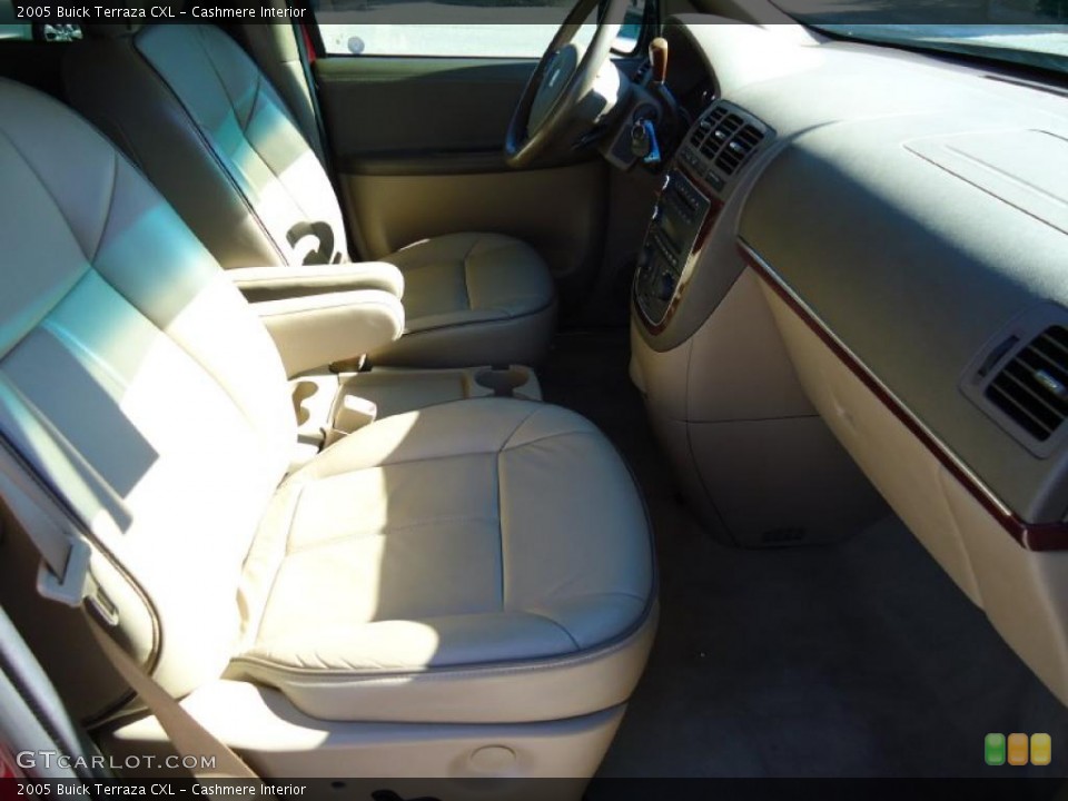 Cashmere Interior Photo for the 2005 Buick Terraza CXL #39460458
