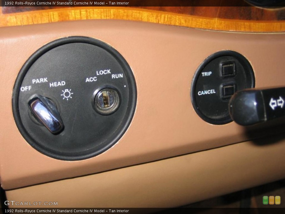 Tan Interior Controls for the 1992 Rolls-Royce Corniche IV  #39463058