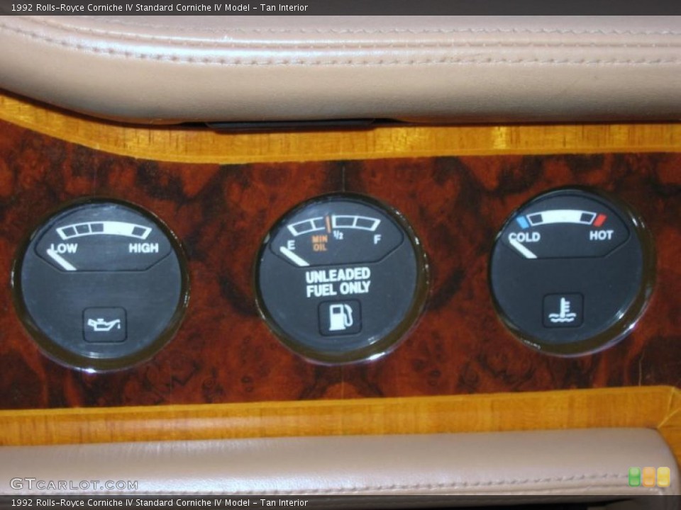 Tan Interior Gauges for the 1992 Rolls-Royce Corniche IV  #39463130