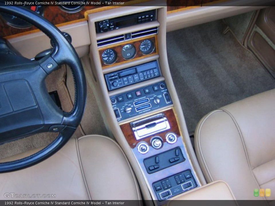 Tan Interior Controls for the 1992 Rolls-Royce Corniche IV  #39463210