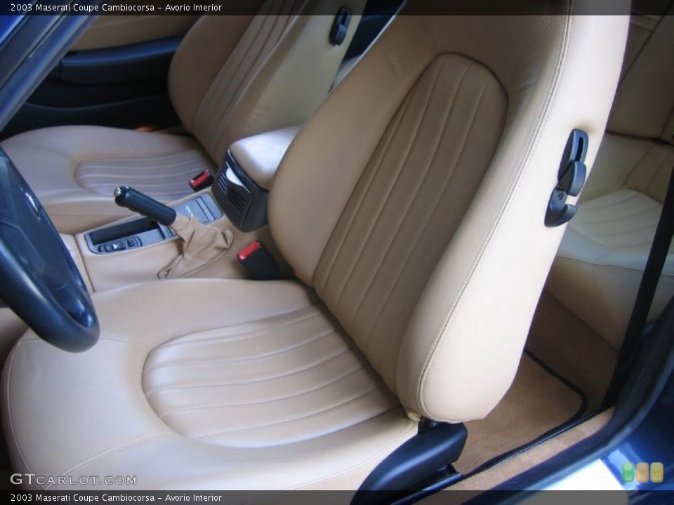Avorio Interior Photo for the 2003 Maserati Coupe Cambiocorsa #39463778