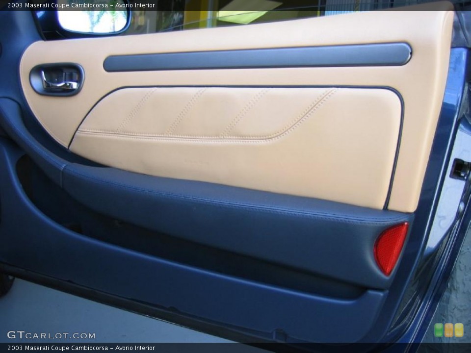 Avorio Interior Door Panel for the 2003 Maserati Coupe Cambiocorsa #39464042