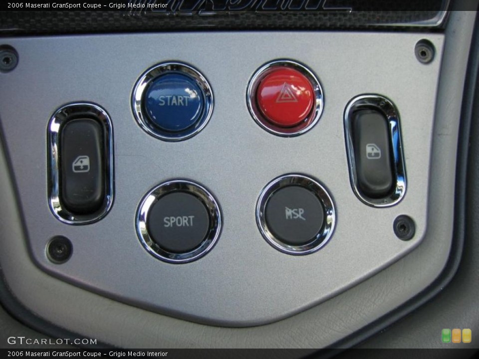 Grigio Medio Interior Controls for the 2006 Maserati GranSport Coupe #39465530
