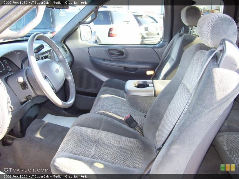 Medium Graphite Interior Photo for the 2002 Ford F150 XLT SuperCab #39465646