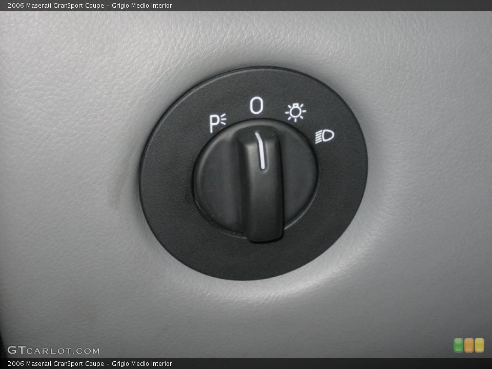 Grigio Medio Interior Controls for the 2006 Maserati GranSport Coupe #39465810