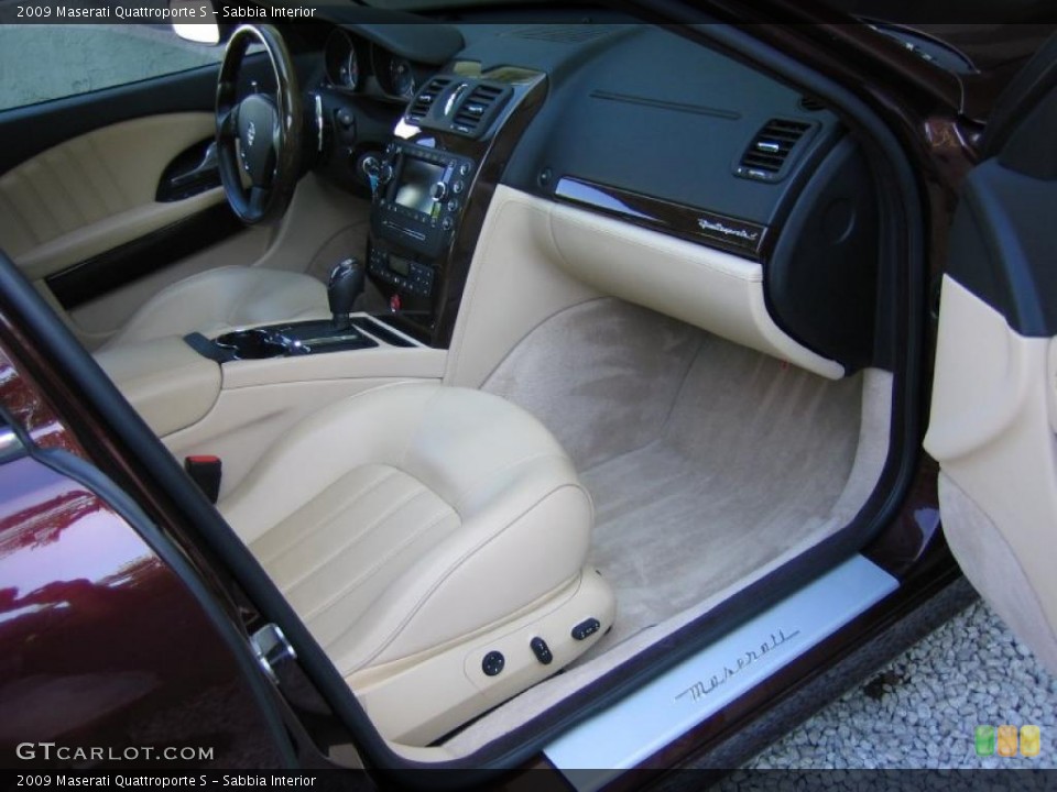 Sabbia Interior Photo for the 2009 Maserati Quattroporte S #39466218