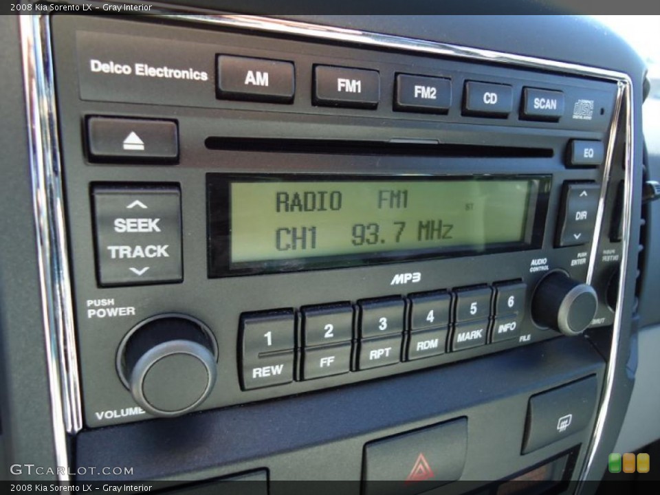 Gray Interior Controls for the 2008 Kia Sorento LX #39467902