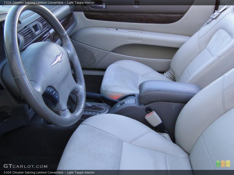 Light Taupe Interior Photo for the 2006 Chrysler Sebring Limited Convertible #39468554