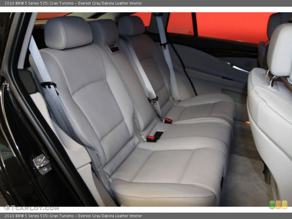 Everest Gray Dakota Leather Interior Photo for the 2010 BMW 5 Series 535i Gran Turismo #39472414