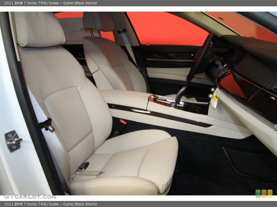 Oyster/Black Interior Photo for the 2011 BMW 7 Series 740Li Sedan #39478378