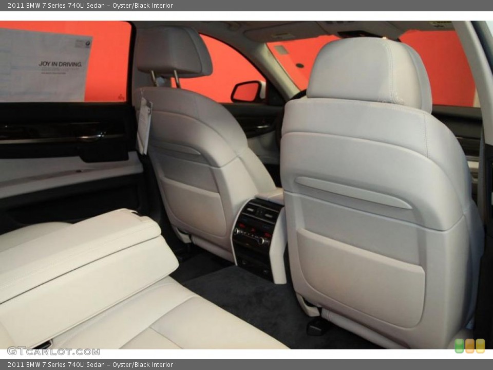 Oyster/Black Interior Photo for the 2011 BMW 7 Series 740Li Sedan #39478394