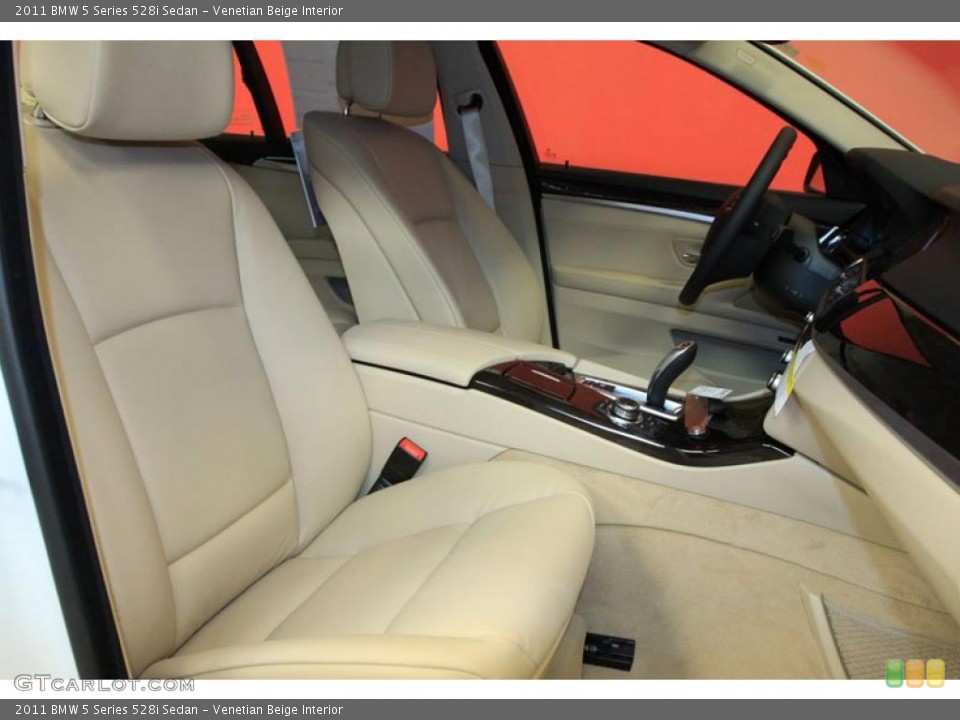 Venetian Beige Interior Photo for the 2011 BMW 5 Series 528i Sedan #39479830