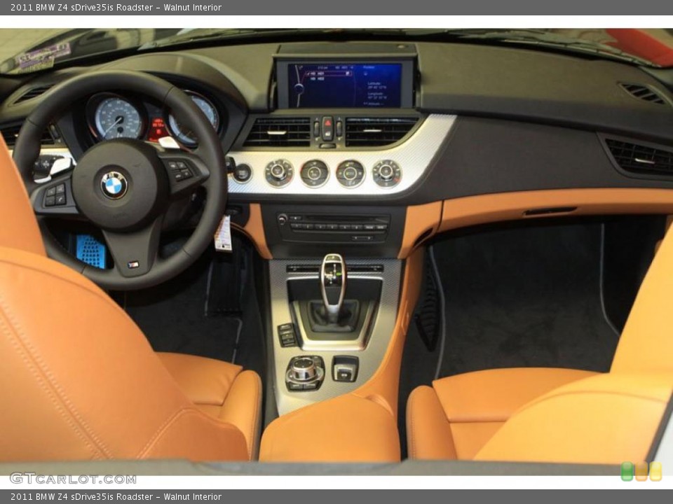 Walnut Interior Dashboard for the 2011 BMW Z4 sDrive35is Roadster #39485889