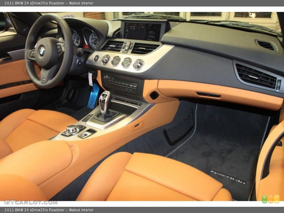 Walnut Interior Dashboard for the 2011 BMW Z4 sDrive35is Roadster #39485993