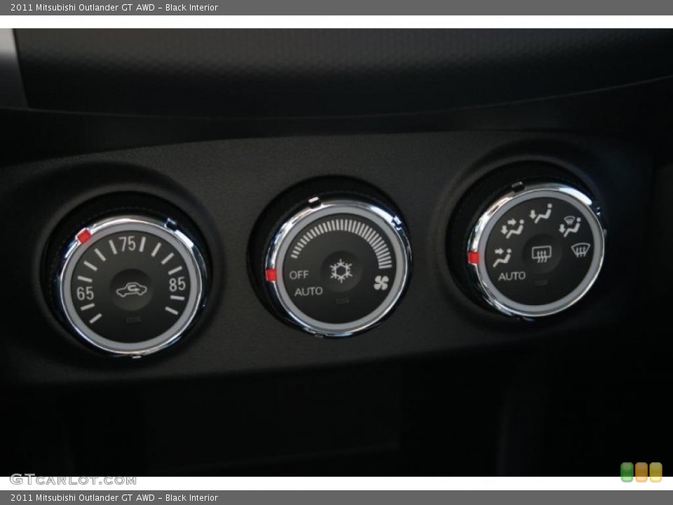 Black Interior Controls for the 2011 Mitsubishi Outlander GT AWD #39494568