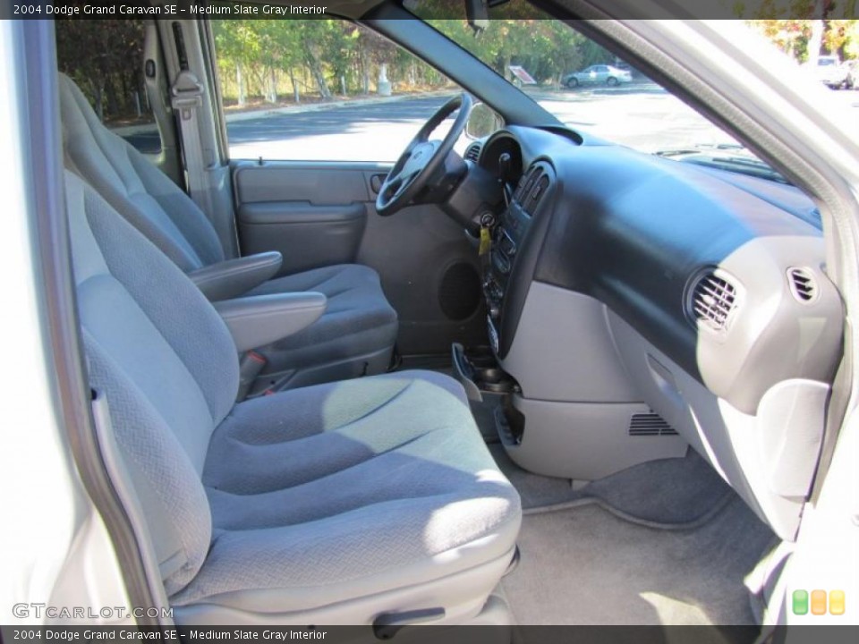 Medium Slate Gray Interior Photo for the 2004 Dodge Grand Caravan SE #39495744