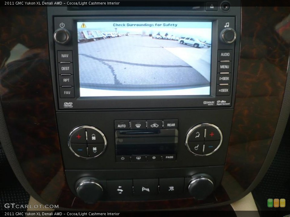 Cocoa/Light Cashmere Interior Controls for the 2011 GMC Yukon XL Denali AWD #39504072