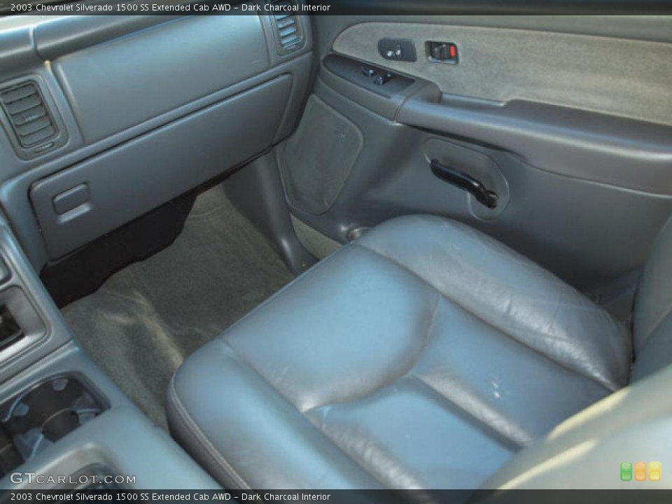 Dark Charcoal Interior Photo for the 2003 Chevrolet Silverado 1500 SS Extended Cab AWD #39505432