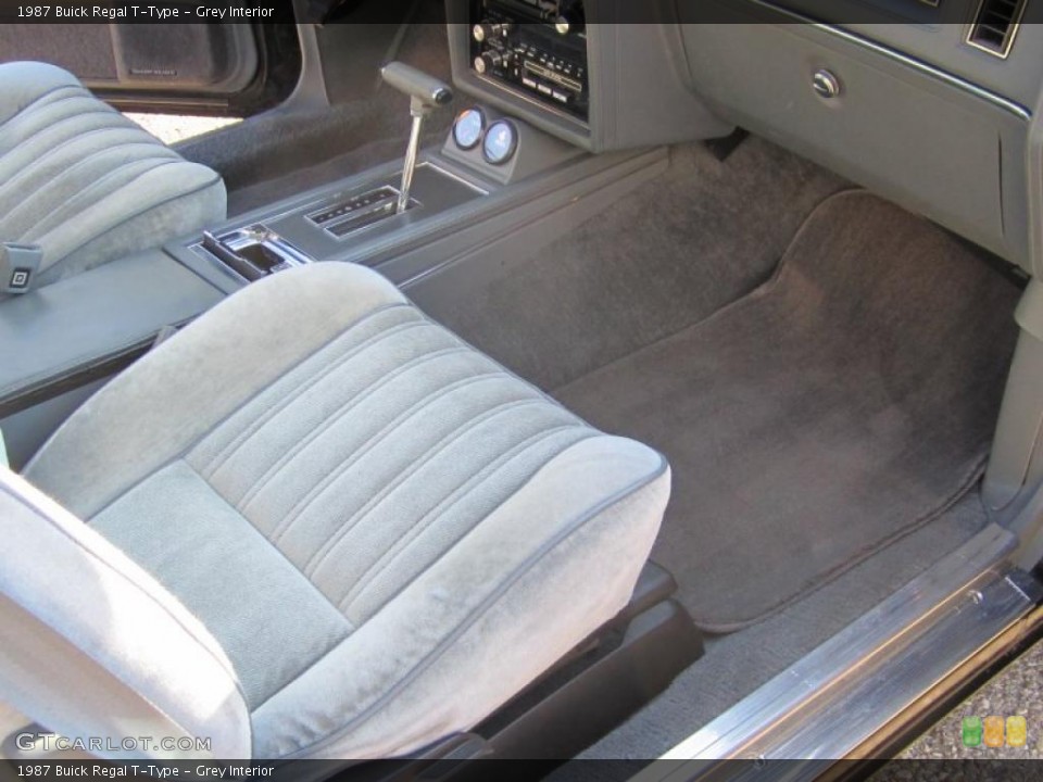 Grey Interior Photo for the 1987 Buick Regal T-Type #39508201