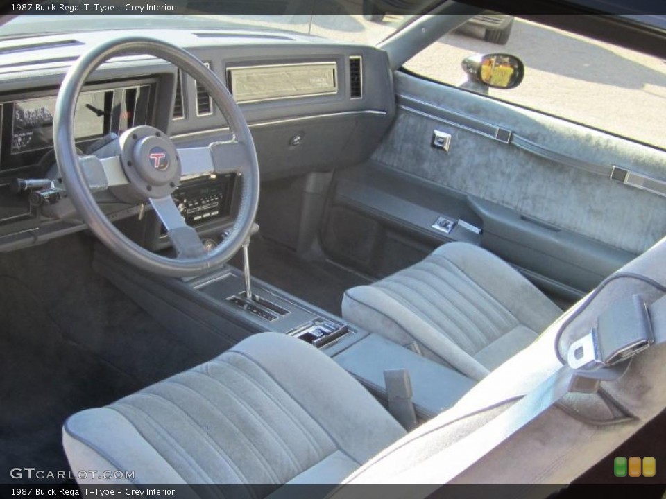 Grey Interior Photo for the 1987 Buick Regal T-Type #39508332