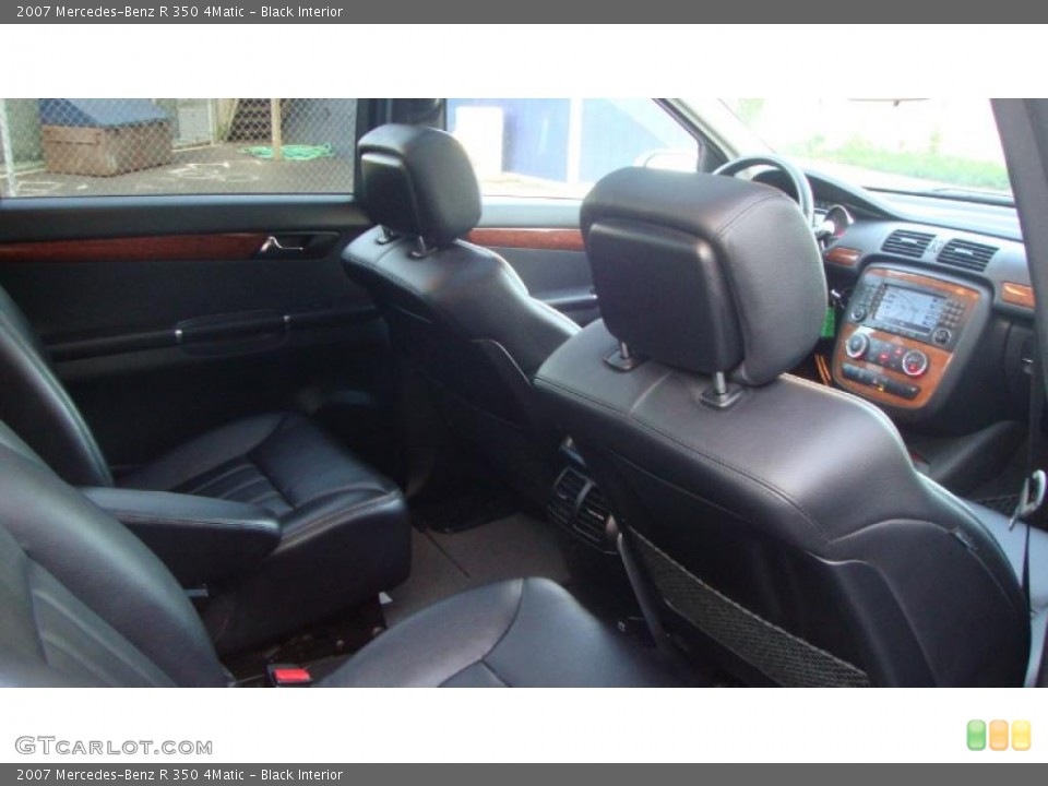 Black Interior Photo for the 2007 Mercedes-Benz R 350 4Matic #39509712