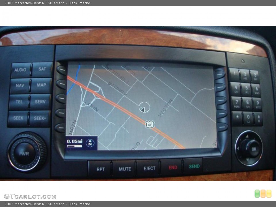 Black Interior Navigation for the 2007 Mercedes-Benz R 350 4Matic #39509852